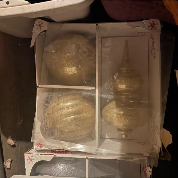 BRAND NEW MEMBERS MARK CHRISTMAS JUMBO GLASS GOLD ORNAMENT SET OF 3 - Picture 1 of 3